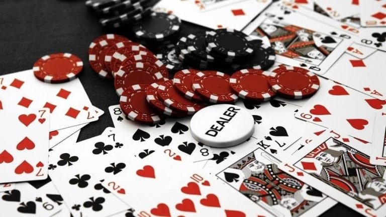 Live baccarat table interface showing player, banker, and tie betting zones